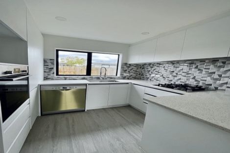 Photo of property in 77a Cargill Street, Papakura, 2110