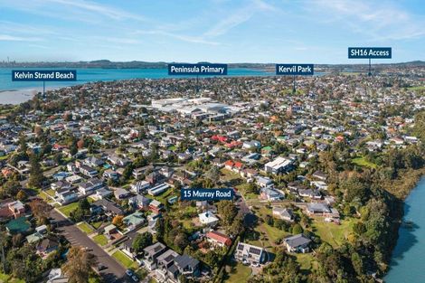 Photo of property in 15 Murray Road, Te Atatu Peninsula, Auckland, 0610