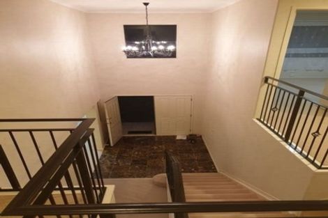 Photo of property in 31 Middlefield Drive, East Tamaki Heights, Auckland, 2016