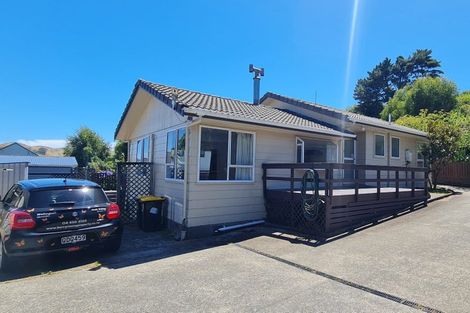 Photo of property in 66 Dominica Crescent, Grenada Village, Wellington, 6037