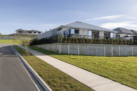Photo of property in 39 Flounder Drive, Omokoroa, 3114