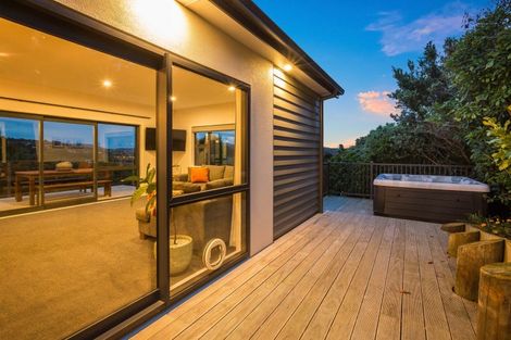 Photo of property in 9b Saint Ives Drive, Camborne, Porirua, 5026