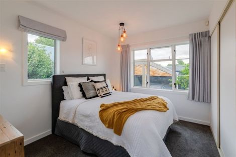 Photo of property in 264 Riverlaw Terrace, Saint Martins, Christchurch, 8022