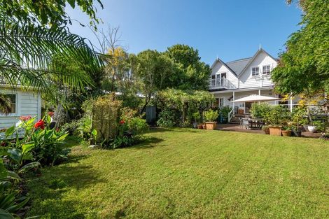 Photo of property in 5 Bayview Road, Hauraki, Auckland, 0622