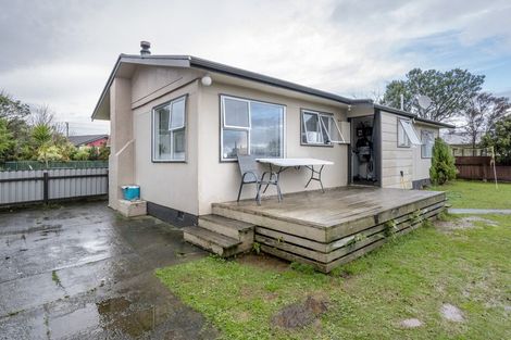 Photo of property in 30 Strathmore Avenue, Levin, 5510