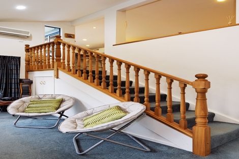 Photo of property in 35 Chamari Close, Titirangi, Auckland, 0604