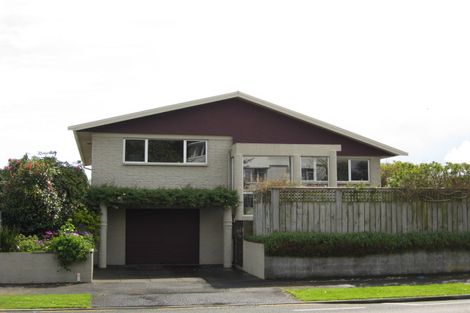 Photo of property in 82 Vivian Street, New Plymouth, 4310