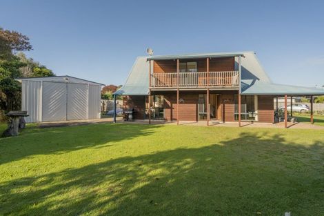 Photo of property in 20 The Crowsnest, Cooks Beach, Whitianga, 3591