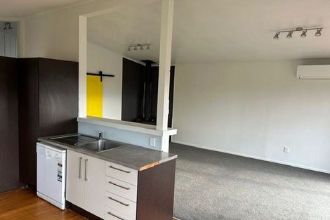 Photo of property in 46 Verbena Road, Birkdale, Auckland, 0626