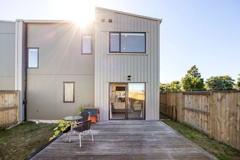 Photo of property in 15 Jacks Landing Drive, Hamilton Lake, Hamilton, 3204