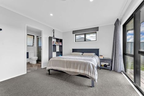 Photo of property in 8 Otto Lane, Pokeno, 2402