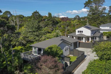 Photo of property in 29d Greenhithe Road, Greenhithe, Auckland, 0632