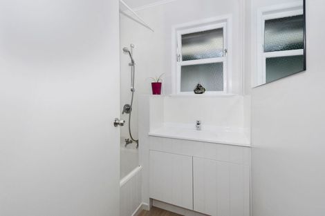 Photo of property in 57 Tatariki Street, Rosehill, Papakura, 2113