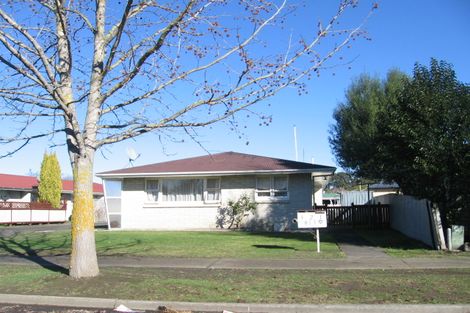 Photo of property in 6/813 Clive Street, Akina, Hastings, 4122