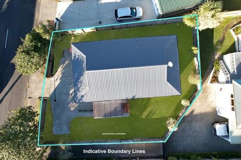 Photo of property in 81a Dundale Avenue, Blockhouse Bay, Auckland, 0600