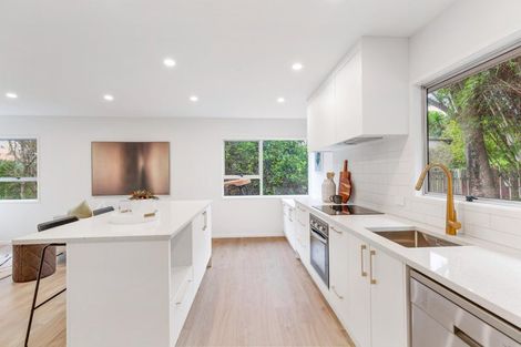 Photo of property in 176 Universal Drive, Henderson, Auckland, 0610