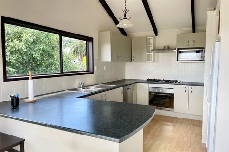 Photo of property in 14 Sheralee Place, Bucklands Beach, Auckland, 2014