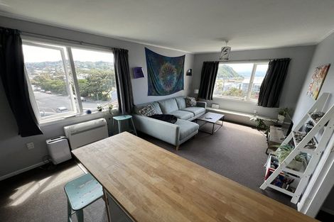 Photo of property in 2 Milne Terrace, Island Bay, Wellington, 6023