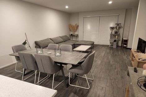 Photo of property in 12 Hakaro Way, Takanini, 2112