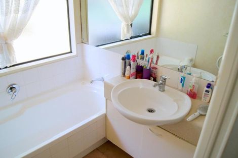 Photo of property in 17c Janome Place, Bucklands Beach, Auckland, 2014