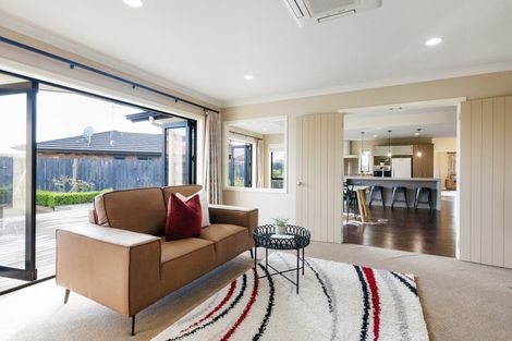 Photo of property in 8 Vermont Court, Huntington, Hamilton, 3210