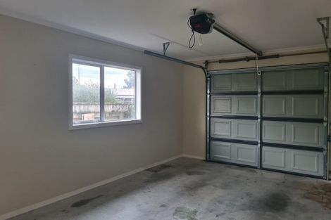 Photo of property in 4 Tararua Crescent, Carterton, 5713