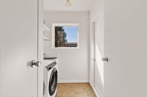 Photo of property in 5 Tudor Place, Mount Maunganui, 3116