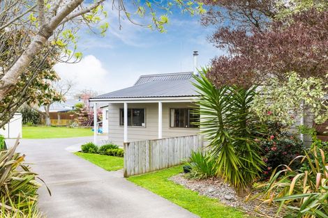 Photo of property in 23 Chadwick Place, Highbury, Palmerston North, 4412