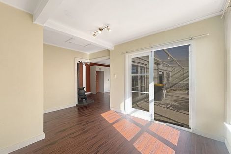 Photo of property in 102 Tirau Street, Putaruru, 3411