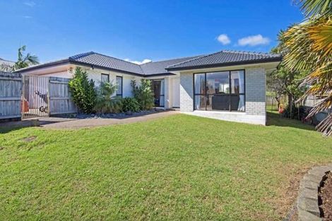 Photo of property in 30 Meadowland Drive, Somerville, Auckland, 2014