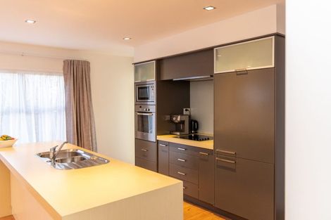 Photo of property in 8 Roy Maloney Drive, Henderson, Auckland, 0612