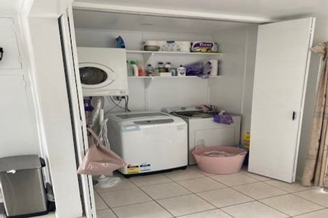 Photo of property in 5 Wakefield Terrace, Tawa, Wellington, 5028