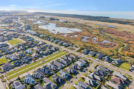 Photo of property in 12 Waimarie Street, Pegasus, 7612