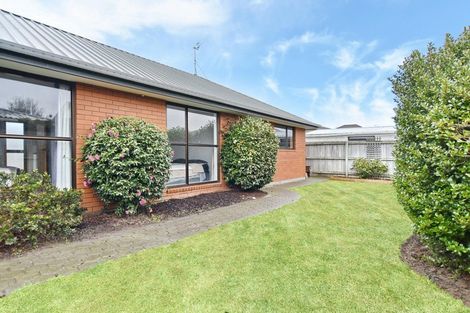 Photo of property in 1c Sylvia Street, Parklands, Christchurch, 8083