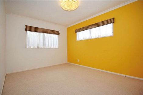 Photo of property in 2/5 Huia Road, Papatoetoe, Auckland, 2025