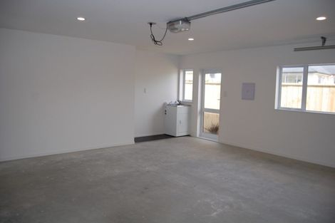 Photo of property in 20 Papa Orchard Drive, Kumeu, 0810