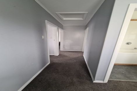 Photo of property in 52 Bell Street, Tawa, Wellington, 5028