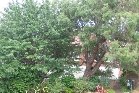 Photo of property in 2/7 Frost Road, Mount Roskill, Auckland, 1041