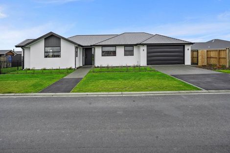 Photo of property in 28 Drylands Drive, Rolleston, 7614
