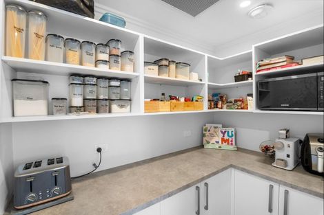 Photo of property in 6 Maleny Lane, Rolleston, 7615