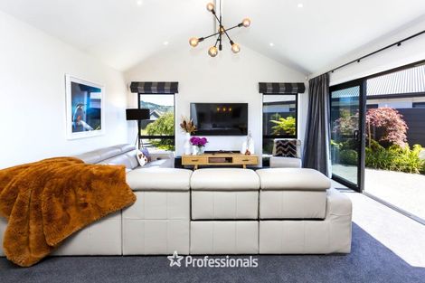 Photo of property in 8 Kerrigan Crescent, Wallaceville, Upper Hutt, 5018