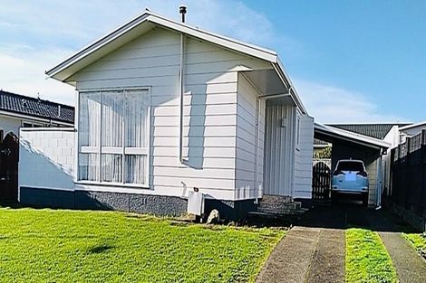 Photo of property in 16 Karamu Street, Tawhero, Whanganui, 4501