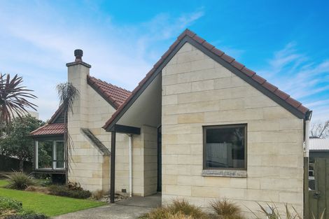 Photo of property in 28 Drivers Road, Maori Hill, Dunedin, 9010