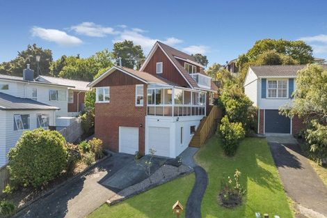 Photo of property in 36 Compton Street, Hillcrest, Auckland, 0627