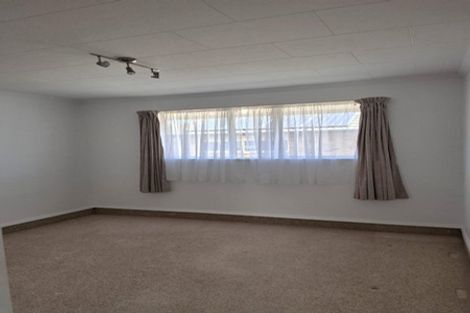 Photo of property in 34 Centreway Road, Orewa, 0931
