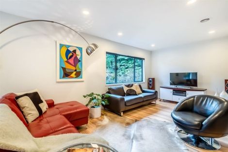 Photo of property in 87a Palmerston Road, Birkenhead, Auckland, 0626