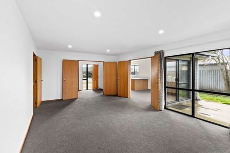 Photo of property in 31 Seascape Gardens, Bromley, Christchurch, 8062