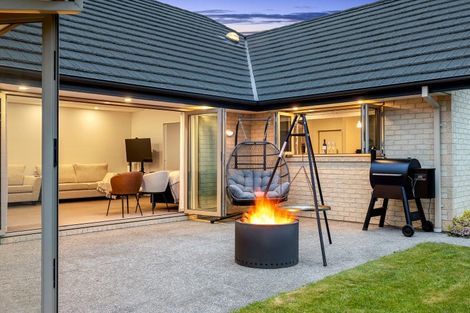 Photo of property in 6 Ambrose Place, Rangiora, 7400