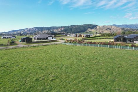 Photo of property in 12 Oriwa Lane, Levin, 5571