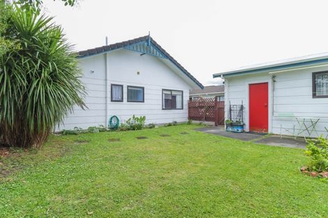 Photo of property in 72 Geraldine Crescent, Cloverlea, Palmerston North, 4412